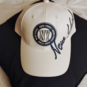 Robin Ruth Cream and Black Cap